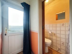 Downstairs WC- click for photo gallery